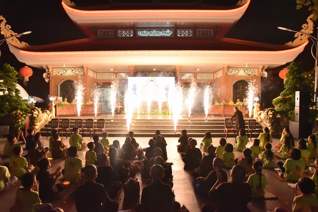 Last day of Temporary Ordination Retreat for Children in Summer