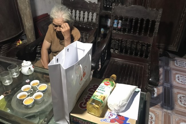 Charity trip to share love of Dong Cao Pagoda