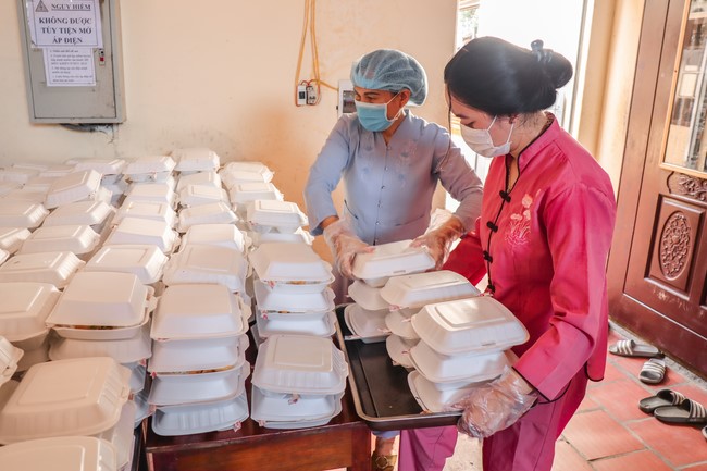 One-Day Peaceful Retreat at Hoa Phuc Pagoda