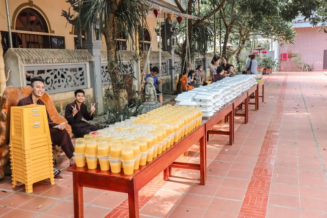 One-Day Peaceful Retreat at Hoa Phuc Pagoda