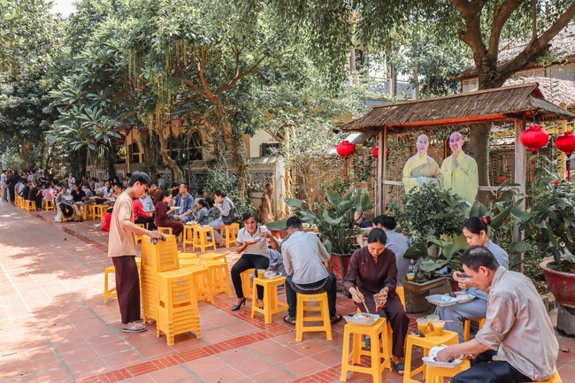 One-Day Peaceful Retreat at Hoa Phuc Pagoda