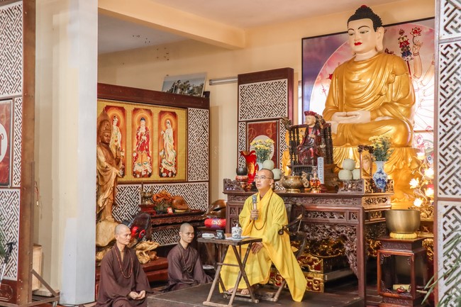 One-Day Peaceful Retreat at Hoa Phuc Pagoda