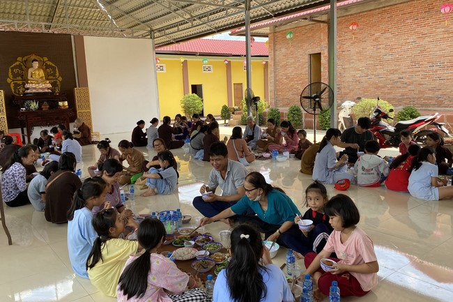 One Day Peaceful Retreat at Suoi Phap Pagoda