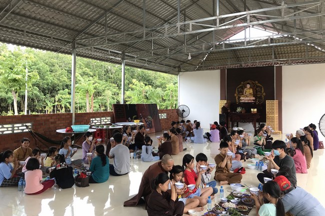 One Day Peaceful Retreat at Suoi Phap Pagoda