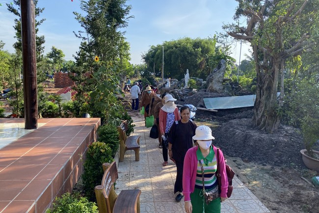 One Day Peaceful Retreat at Suoi Phap Pagoda