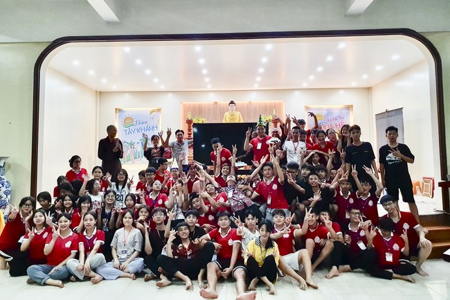 The 4th day of Summer Retreat at Tay Khanh Pagoda