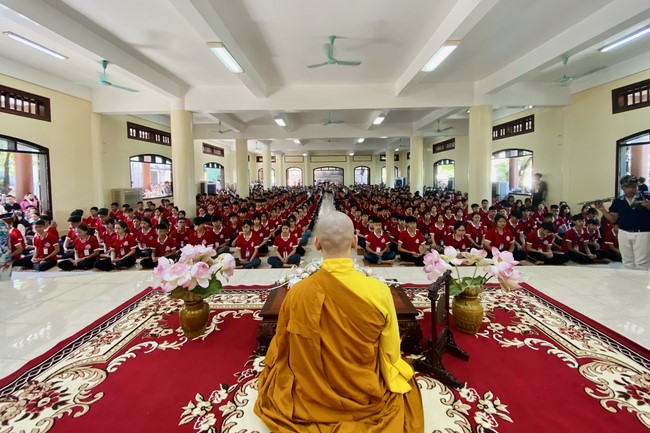The 4th day of Summer Retreat at Tay Khanh Pagoda