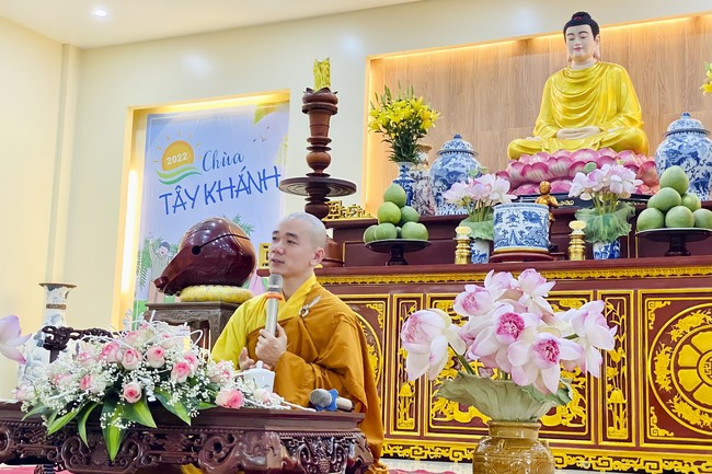 The 4th day of Summer Retreat at Tay Khanh Pagoda