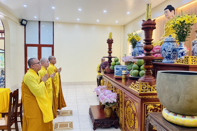 The 4th day of Summer Retreat at Tay Khanh Pagoda
