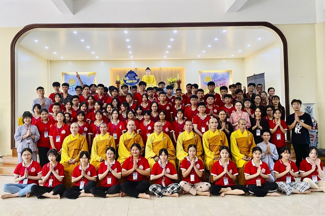 The 4th day of Summer Retreat at Tay Khanh Pagoda