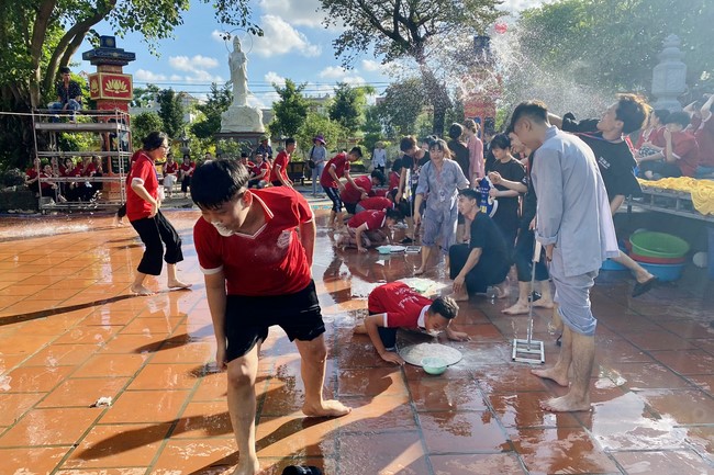 The 4th day of Summer Retreat at Tay Khanh Pagoda