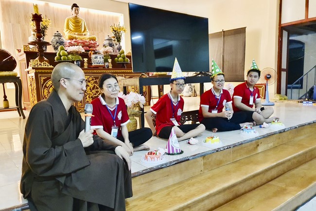 The 4th day of Summer Retreat at Tay Khanh Pagoda