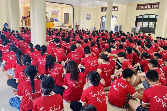 Last day of Summer Retreat at Tay Khanh Pagoda