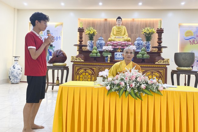 Last day of Summer Retreat at Tay Khanh Pagoda