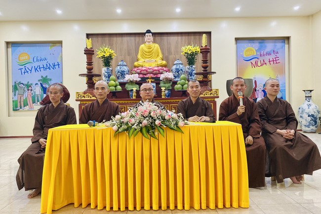 Last day of Summer Retreat at Tay Khanh Pagoda