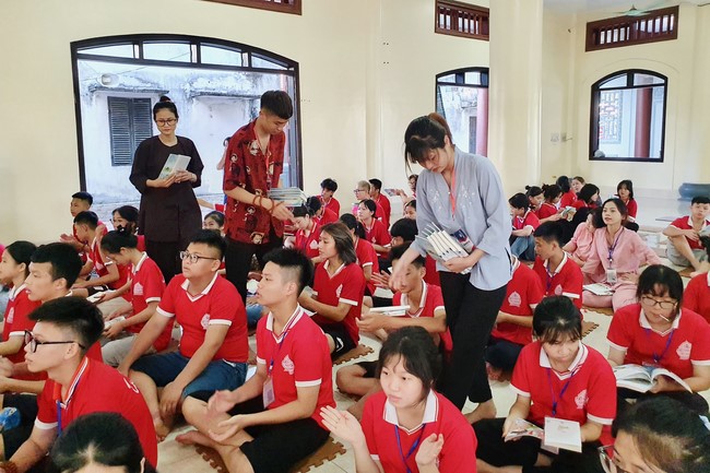 Last day of Summer Retreat at Tay Khanh Pagoda