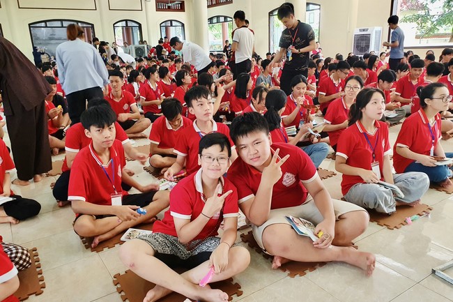 Last day of Summer Retreat at Tay Khanh Pagoda