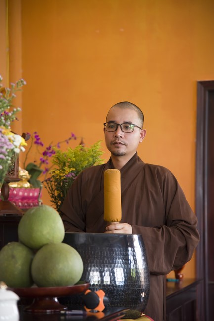 Pilgrimage to offer the Three Jewels