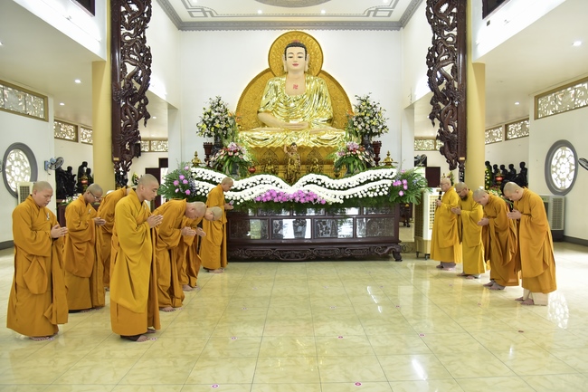 Visit Hoang Phap Pagoda of The Director Board of Vietnam Buddhist Sangha in Hoc Mon