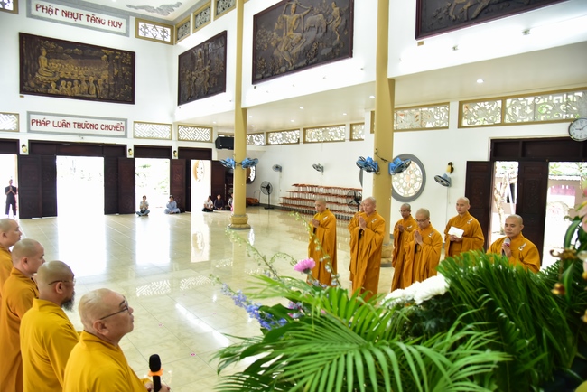Visit Hoang Phap Pagoda of The Director Board of Vietnam Buddhist Sangha in Hoc Mon