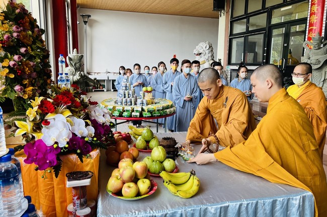 Dharma Assembly Ksihitigarbha - Linh Yin Temple, Taiwan