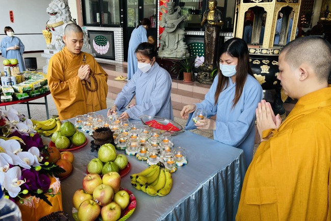 Dharma Assembly Ksihitigarbha - Linh Yin Temple, Taiwan