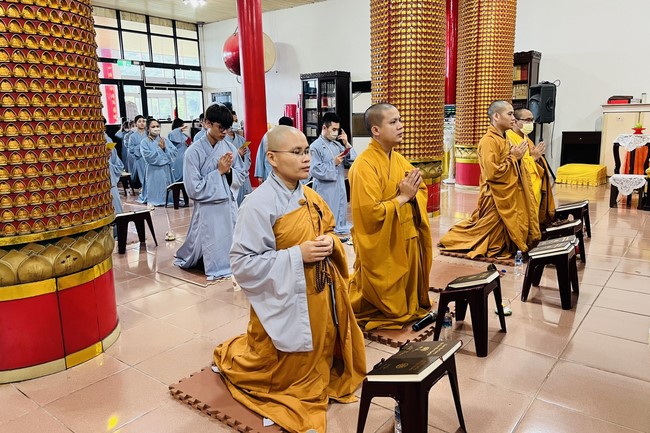Dharma Assembly Ksihitigarbha - Linh Yin Temple, Taiwan