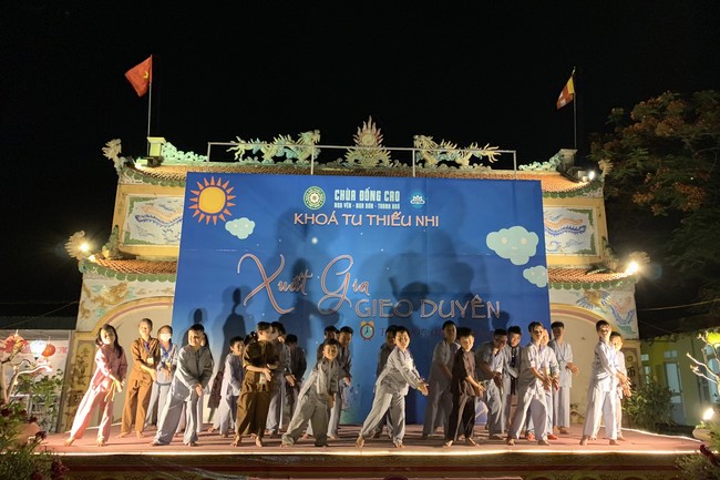The 4th Day of “Yoga – got talent” Temporary Ordination in Summer for Children at Dong Cao Pagoda