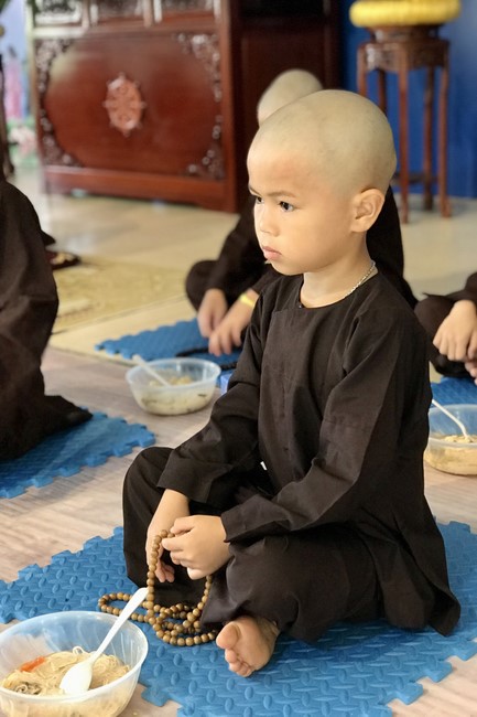 The 4th Day of “Yoga – got talent” Temporary Ordination in Summer for Children at Dong Cao Pagoda