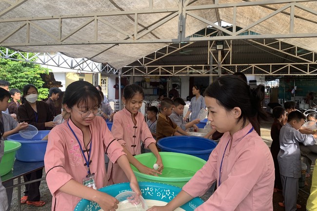 The 4th Day of “Yoga – got talent” Temporary Ordination in Summer for Children at Dong Cao Pagoda