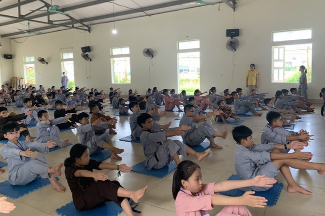 The 4th Day of “Yoga – got talent” Temporary Ordination in Summer for Children at Dong Cao Pagoda