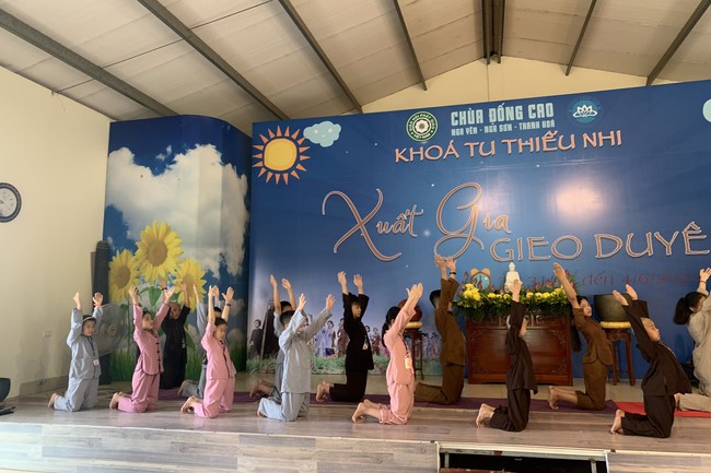 The 4th Day of “Yoga – got talent” Temporary Ordination in Summer for Children at Dong Cao Pagoda