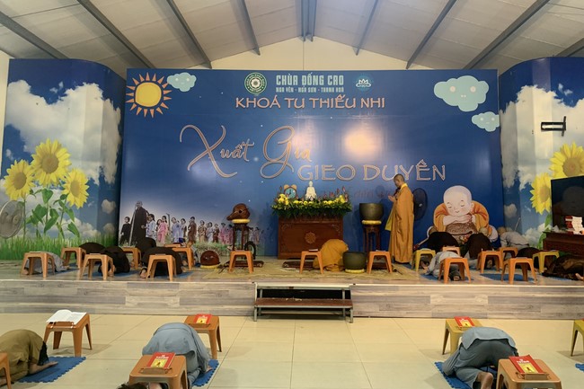 The 4th Day of “Yoga – got talent” Temporary Ordination in Summer for Children at Dong Cao Pagoda