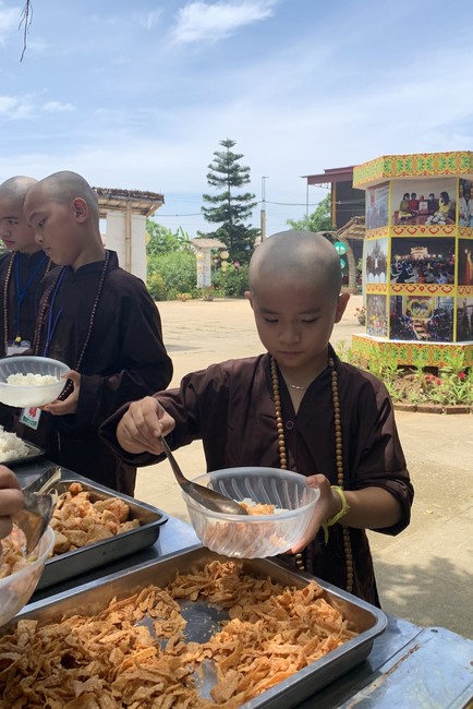 The 4th Day of “Yoga – got talent” Temporary Ordination in Summer for Children at Dong Cao Pagoda