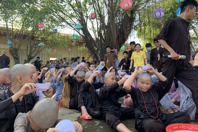 The 4th Day of “Yoga – got talent” Temporary Ordination in Summer for Children at Dong Cao Pagoda