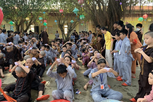 The 4th Day of “Yoga – got talent” Temporary Ordination in Summer for Children at Dong Cao Pagoda