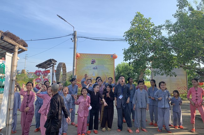 The 4th Day of “Yoga – got talent” Temporary Ordination in Summer for Children at Dong Cao Pagoda