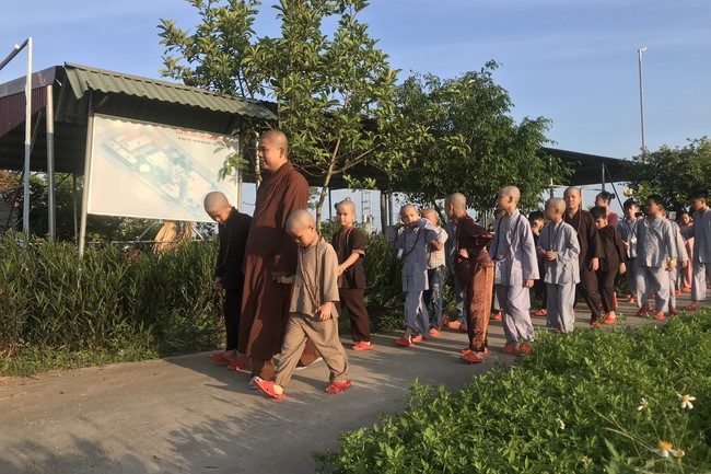 The 4th Day of “Yoga – got talent” Temporary Ordination in Summer for Children at Dong Cao Pagoda