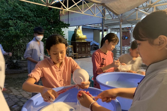 The 4th Day of “Yoga – got talent” Temporary Ordination in Summer for Children at Dong Cao Pagoda