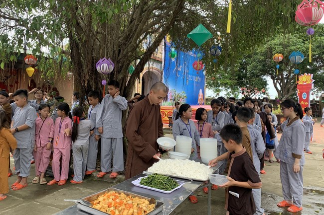 Chùa Đống Cao: Ngày thứ Năm Khóa tu Mùa hè Thiếu nhi