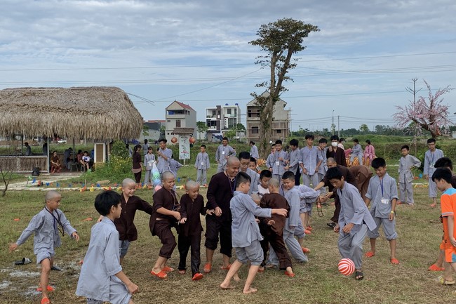Chùa Đống Cao: Ngày thứ Năm Khóa tu Mùa hè Thiếu nhi