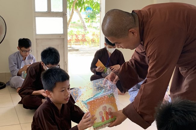 The Last Day of Temporary ordination in Summer for Children at Dong Cao Pagoda