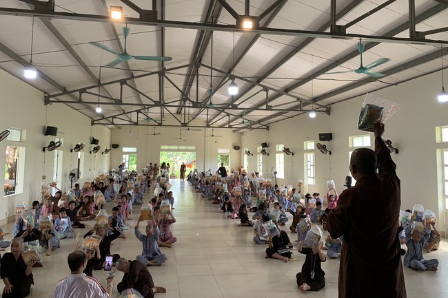 The Last Day of Temporary ordination in Summer for Children at Dong Cao Pagoda