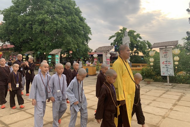 The Last Day of Temporary ordination in Summer for Children at Dong Cao Pagoda
