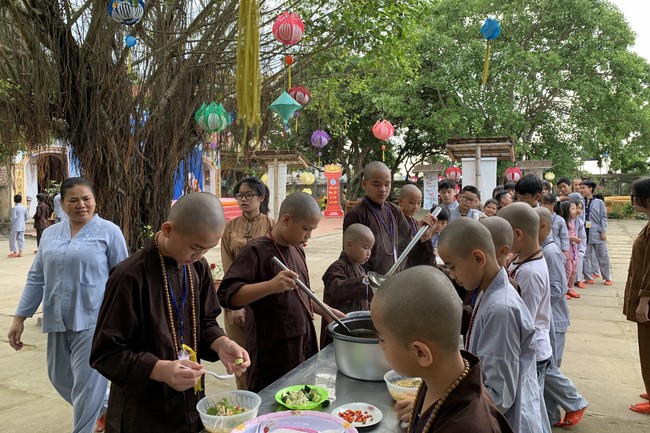The Last Day of Temporary ordination in Summer for Children at Dong Cao Pagoda