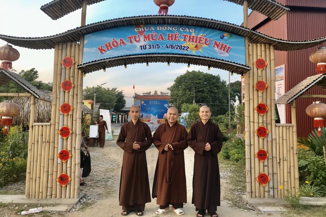 The Last Day of Temporary ordination in Summer for Children at Dong Cao Pagoda