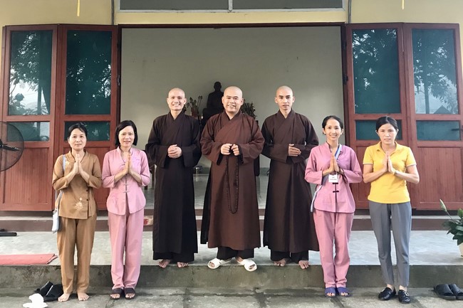 The Last Day of Temporary ordination in Summer for Children at Dong Cao Pagoda