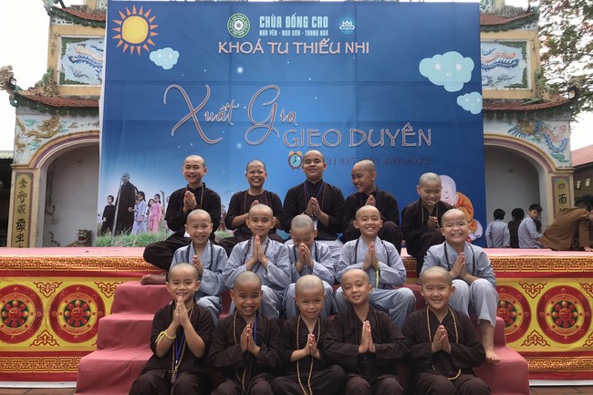 The Last Day of Temporary ordination in Summer for Children at Dong Cao Pagoda
