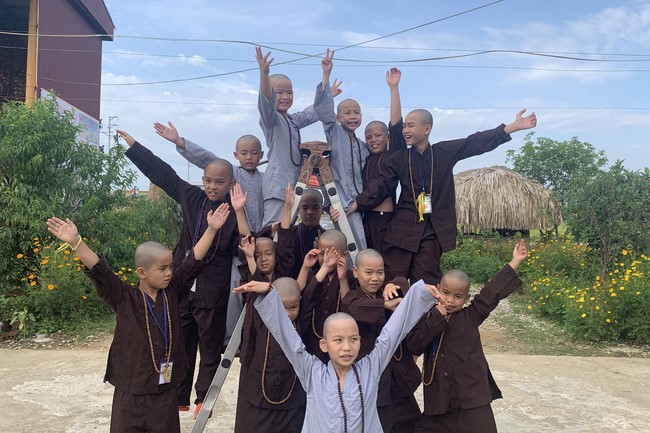 The Last Day of Temporary ordination in Summer for Children at Dong Cao Pagoda
