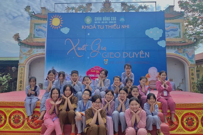 The Last Day of Temporary ordination in Summer for Children at Dong Cao Pagoda